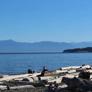 https://esquimalt-lagoon-life.hotels-victoria.net